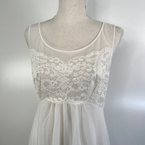 Vintage 60's Negligee Set Maxi White Lace Wedding Trousseau Lingerie Bridal - Picture 7 of 8